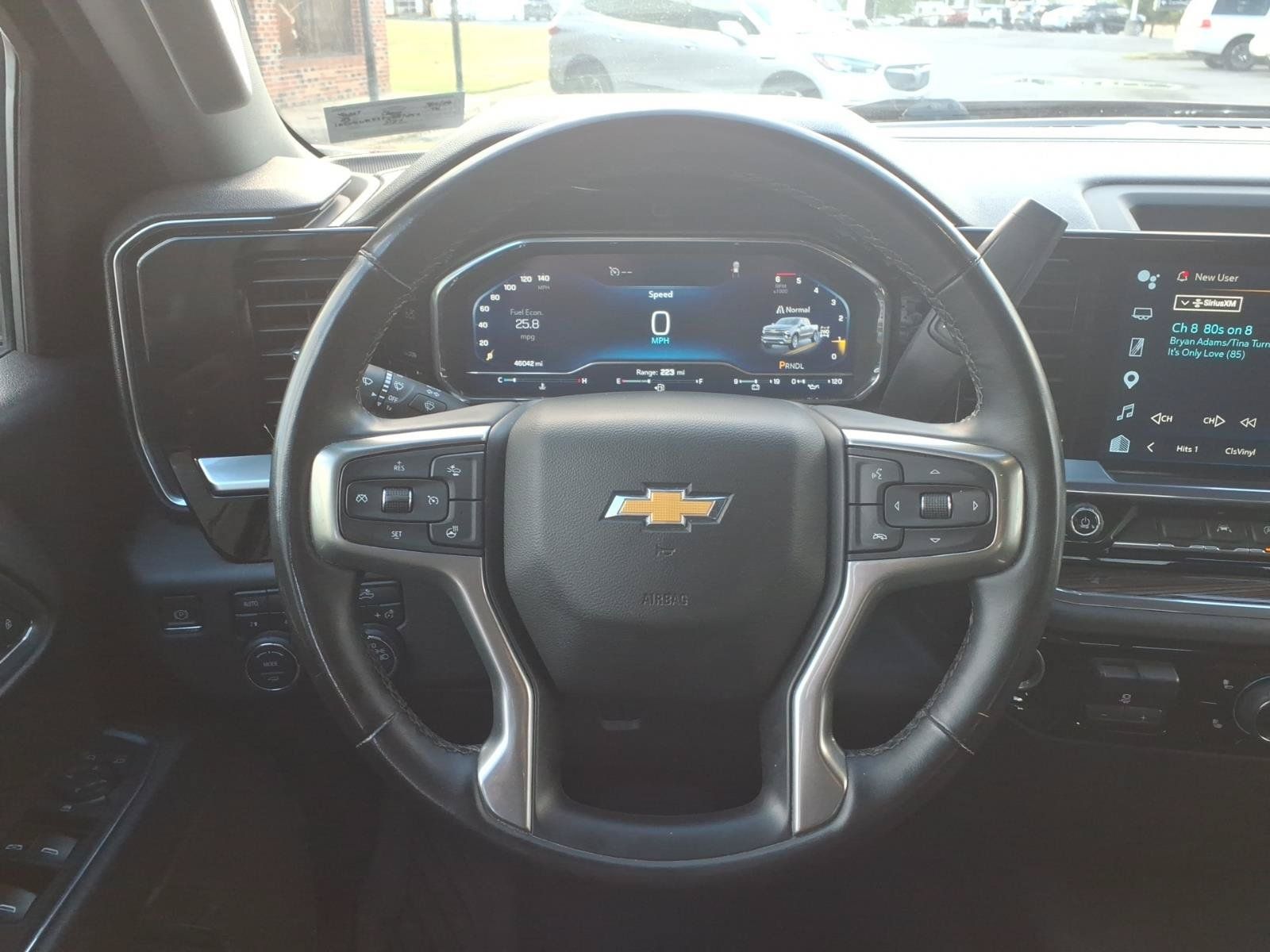 Used 2023 Chevrolet Silverado 1500 LT AWD/4WD image 8