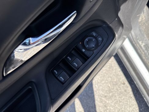 Used 2023 Chevrolet Equinox LT w/ LPO, Floor Liner Package image 16