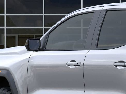 New 2026 GMC Canyon Elevation w/ Convenience Package image 12