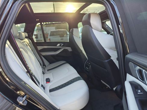 Used 2022 BMW X5 M w/ Competition Package 2 AWD/4WD image 14
