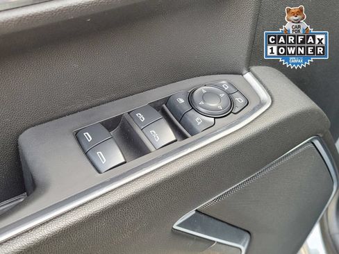 Used 2025 GMC Sierra 1500 SLT AWD/4WD image 16
