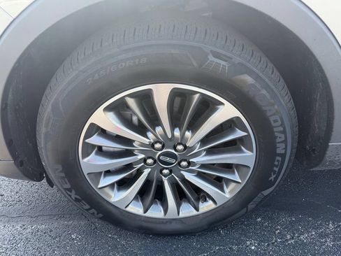 Used 2021 Lincoln Nautilus Reserve FWD image 8