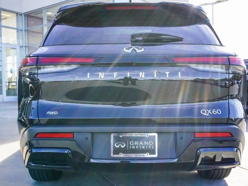 Certified 2023 INFINITI QX60 Pure image 10