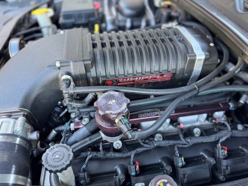 Used 2014 Dodge Challenger SRT8 Core w/ Satin Vapor Edition image 2