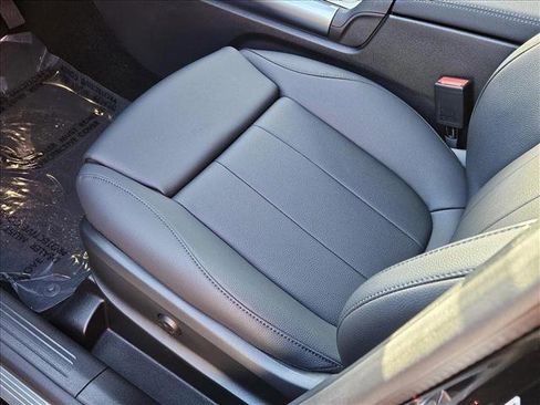 New 2025 Mercedes-Benz GLA 250 image 4