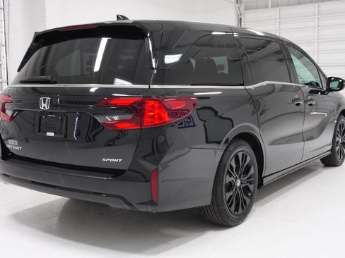 Used 2025 Honda Odyssey Sport-L image 5