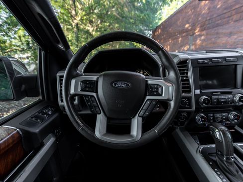 Used 2017 Ford F150 King Ranch w/ Equipment Group 601A Luxury AWD/4WD image 6
