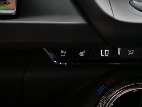 Used 2022 Chevrolet Camaro ZL1 RWD image 7