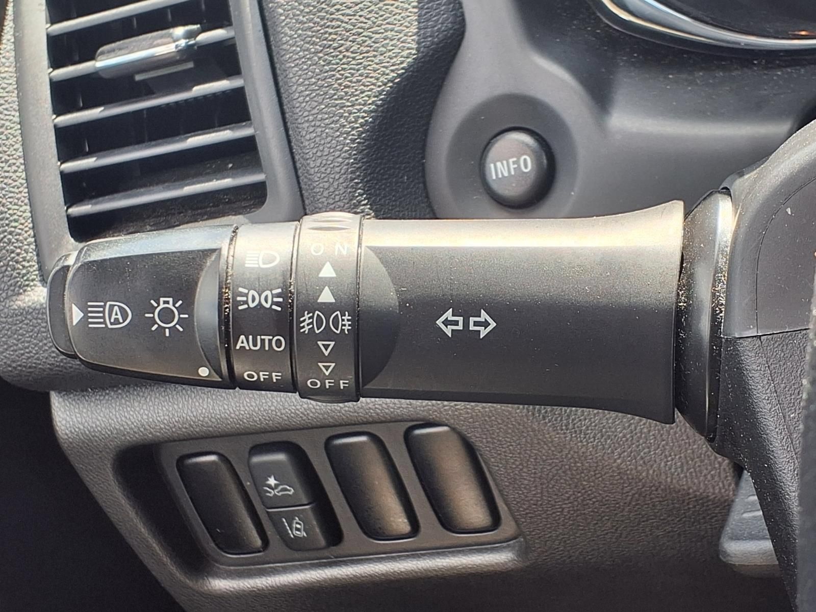 Used 2024 Mitsubishi Outlander Sport SE AWD/4WD image 13