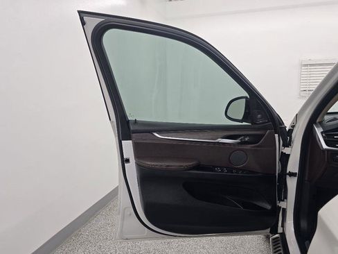 Used 2015 BMW X5 xDrive35d AWD/4WD image 32