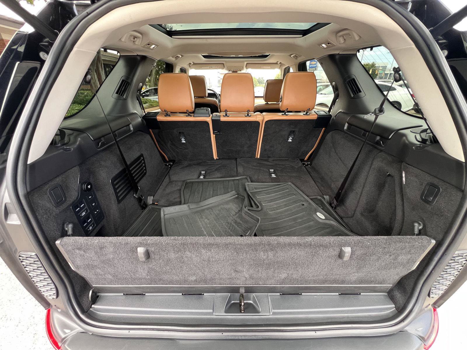 Used 2018 Land Rover Discovery HSE Luxury AWD/4WD image 38