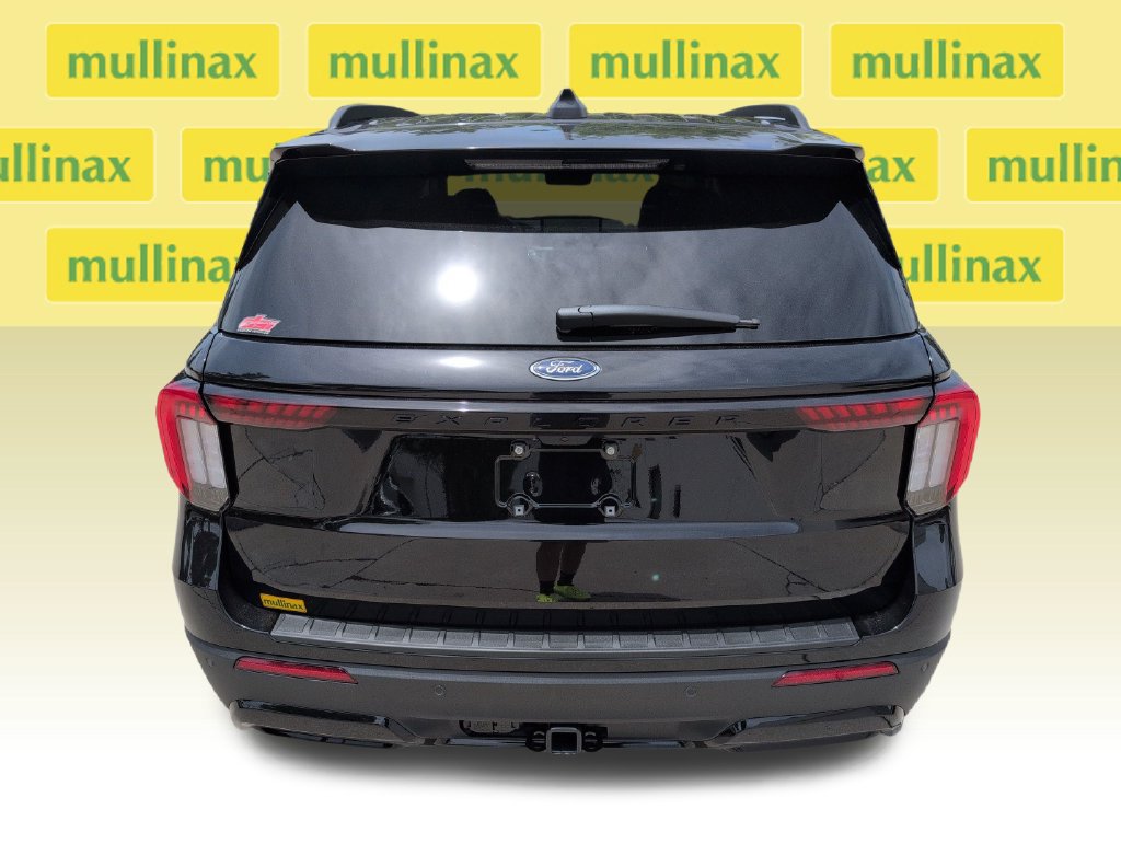 New 2026 Ford Explorer ST-Line w/ ST-Line Street Pack RWD image 30