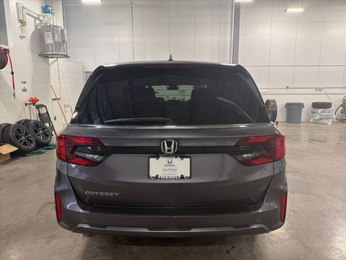 Certified 2026 Honda Odyssey EX-L image 4