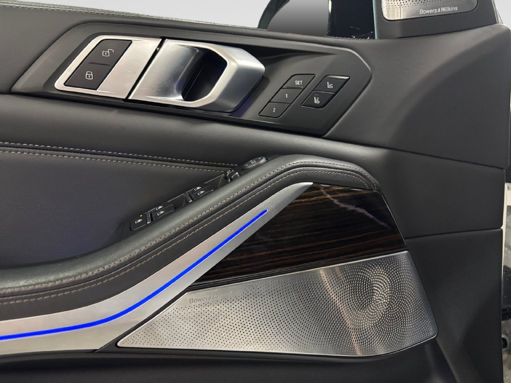 Used 2020 BMW X5 M50i w/ Executive Package AWD/4WD image 31