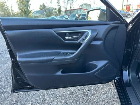 Used 2017 Nissan Altima 2.5 S w/ Power Driver Seat Package FWD image 12