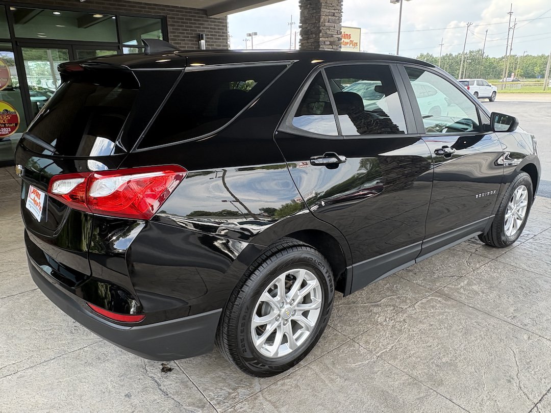 Used 2021 Chevrolet Equinox LS w/ LS Convenience Package FWD image 6