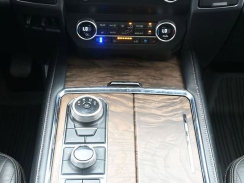 Used 2021 Ford Expedition Max Platinum AWD/4WD image 24