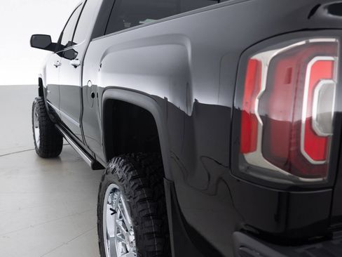 Used 2017 GMC Sierra 1500 Denali w/ Denali Ultimate Package AWD/4WD image 13