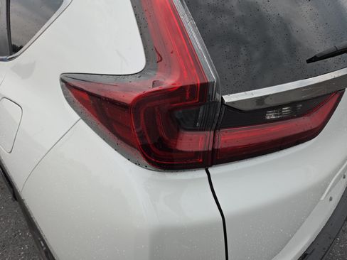Used 2020 Honda CR-V Touring image 12