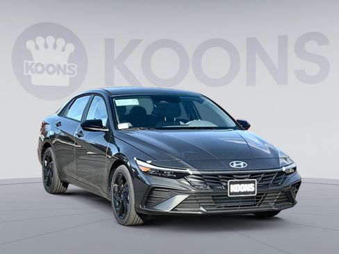 New 2026 Hyundai Elantra Sport image 10