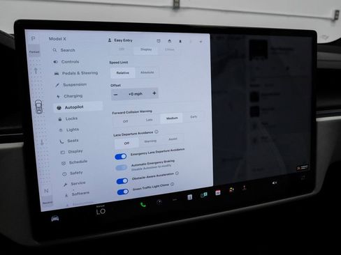 Used 2023 Tesla Model X Plaid image 31