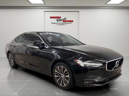 Used 2020 Volvo S90 T6 Momentum image 1