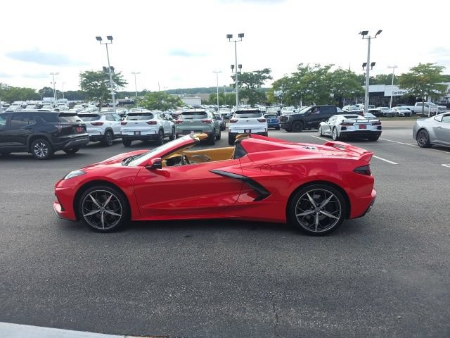 Used 2022 Chevrolet Corvette Stingray Premium Conv w/ Z51 Performance Package RWD image 8