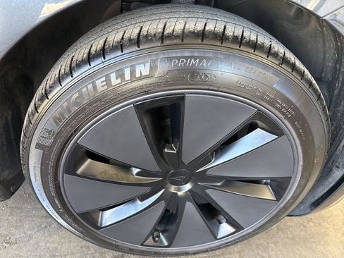 Used 2025 Tesla Model 3 Long Range image 13
