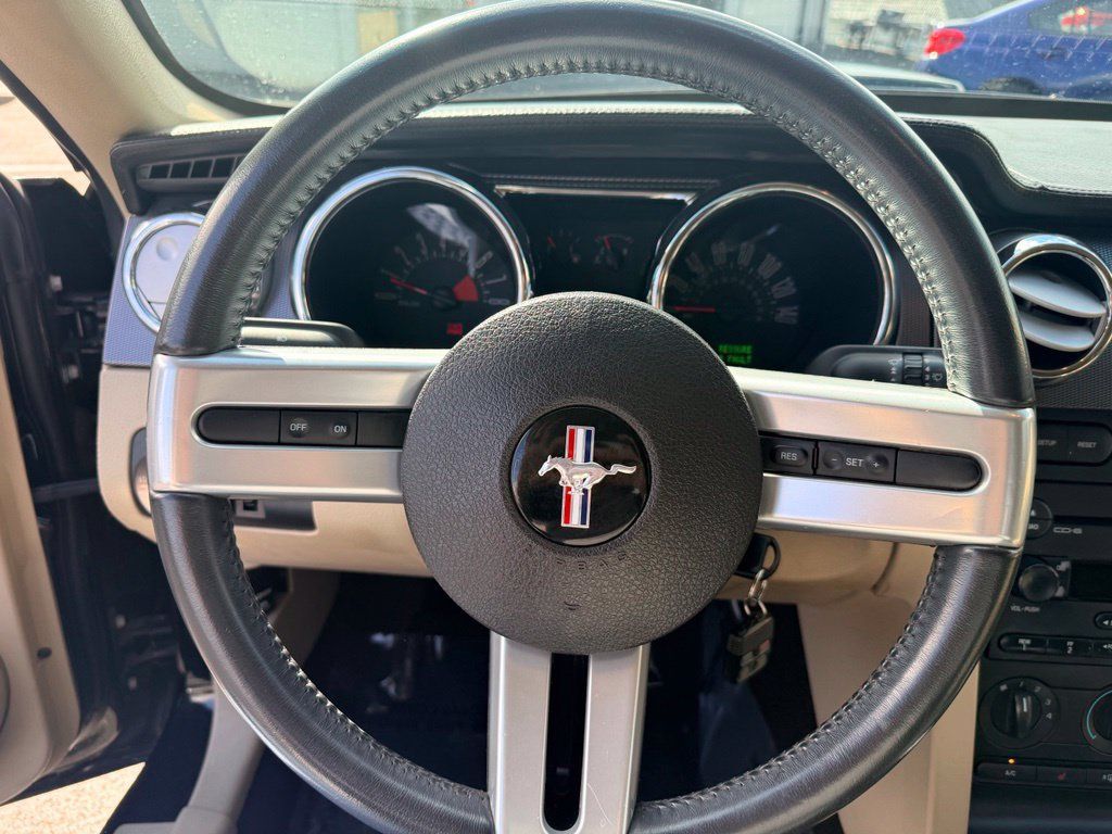Used 2007 Ford Mustang GT RWD image 18