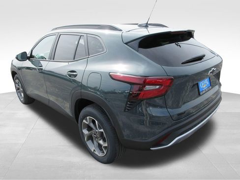 New 2026 Chevrolet Trax LT w/ LPO, Blackout Package image 3