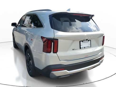 New 2026 Kia Sorento S w/ S Panoramic Sunroof Package FWD image 4