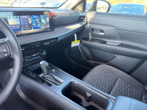 New 2026 Nissan Kicks SV w/ Cold Weather Package image 22