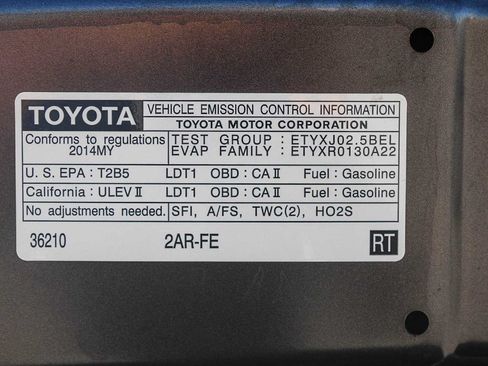 Used 2014 Toyota RAV4 XLE AWD/4WD image 27