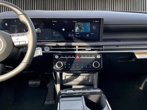 New 2026 Hyundai Tucson Limited image 8