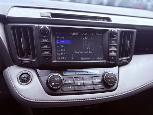 Used 2017 Toyota RAV4 XLE image 10