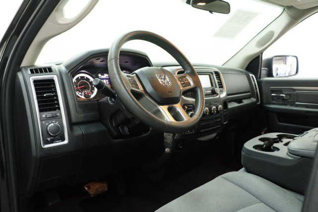 Used 2024 RAM 1500 Classic SLT AWD/4WD image 7