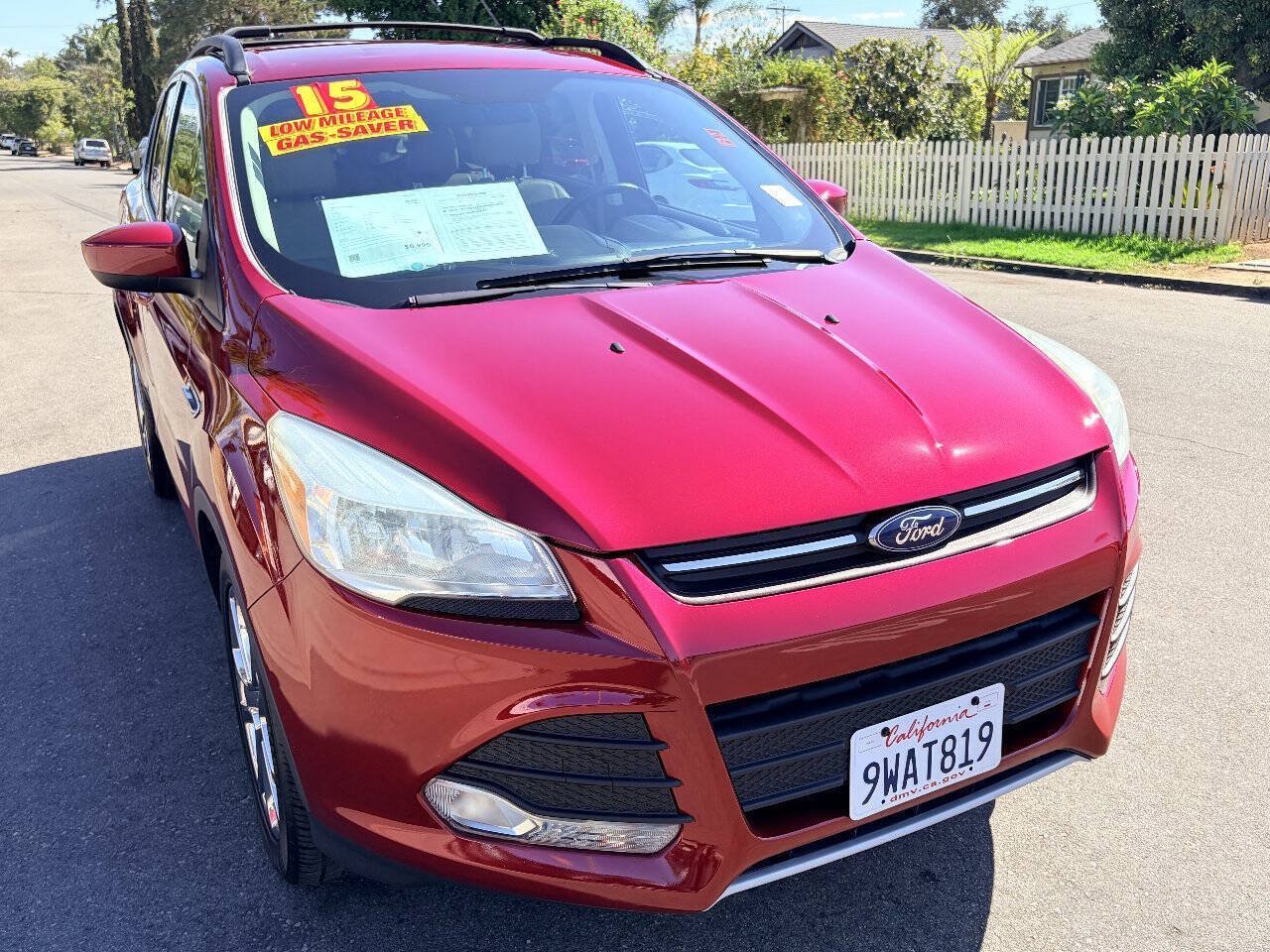 Used 2015 Ford Escape SE w/ Equipment Group 201A AWD/4WD image 2