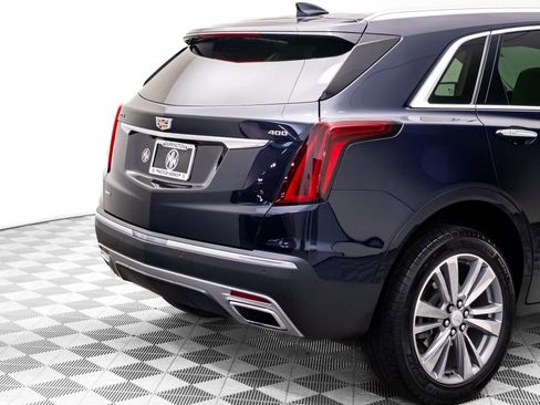 Certified 2022 Cadillac XT5 Premium Luxury w/ LPO, Floor Liner Package image 37