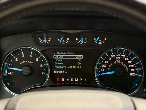 Used 2011 Ford F150 XLT w/ XLT Chrome Pkg image 10