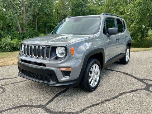 Used 2020 Jeep Renegade Sport w/ Sport Appearance Group AWD/4WD image 4