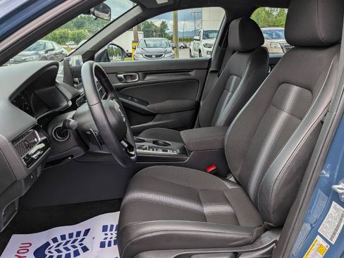 Used 2025 Honda Civic Sport image 13