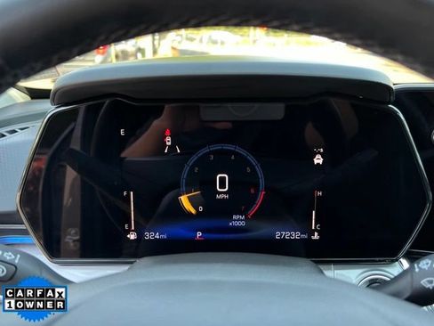 Used 2025 Chevrolet Trax LT w/ LT Convenience Package FWD image 24