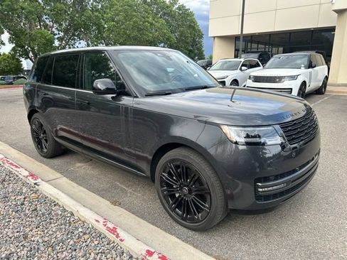 Used 2025 Land Rover Range Rover Long Wheelbase SE AWD/4WD image 3