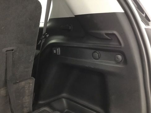 Used 2021 Jeep Grand Cherokee L Limited w/ Luxury Tech Group II AWD/4WD image 19