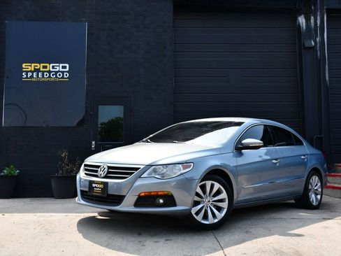 Used 2010 Volkswagen CC Sport FWD image 1
