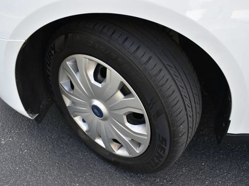 Used 2022 Ford Transit Connect XLT image 41