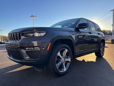 Used 2024 Jeep Grand Cherokee Limited 4xe image 7