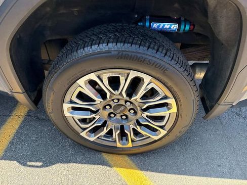 Used 2023 GMC Sierra 1500 Denali Ultimate image 16