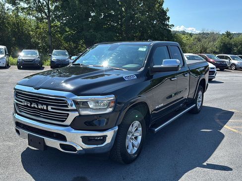 Used 2019 RAM 1500 Laramie AWD/4WD image 7