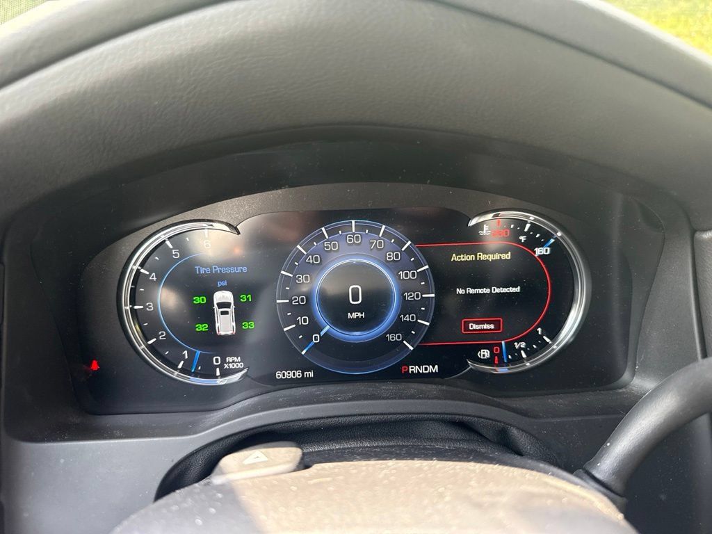 Used 2016 Cadillac Escalade Luxury AWD/4WD image 11